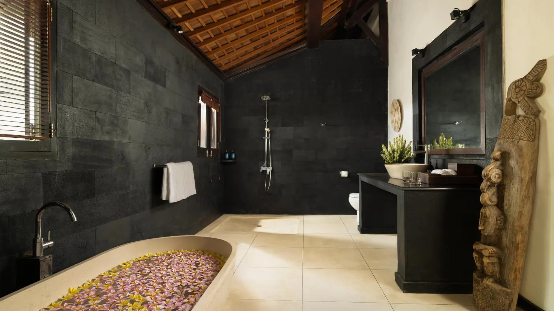 Villa Leona Suweta Ubud By Nakula